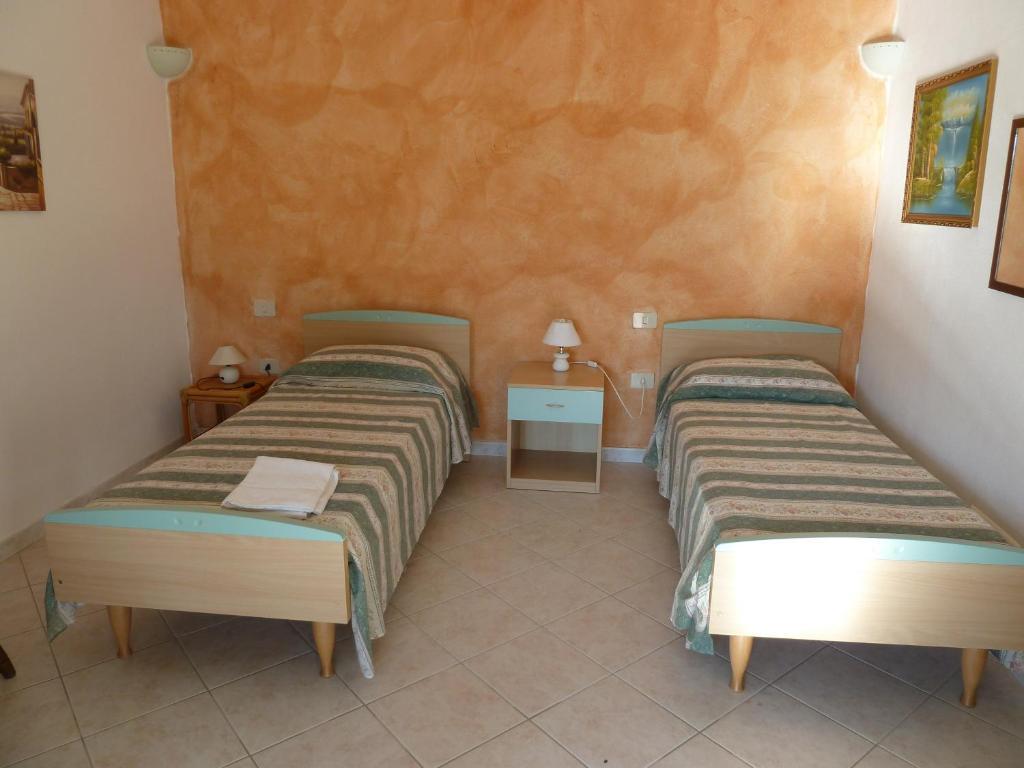 Agriturismo Vaddidulimu Luogosanto Kamer foto
